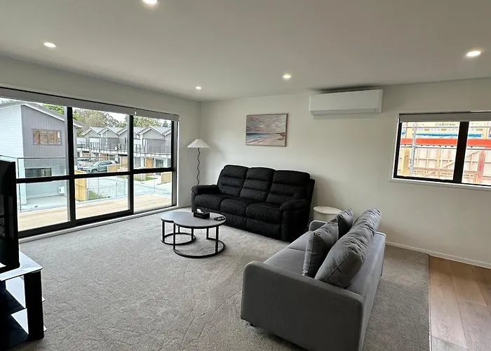 Brand New Modern Comfort - 3 Bedroom 2 Bathrm Appartement Rotorua