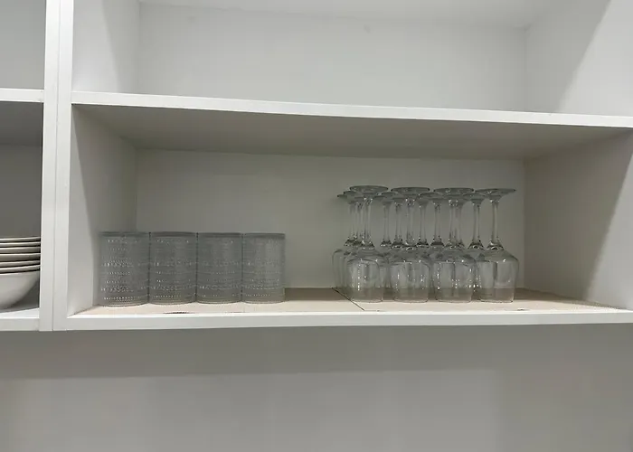 Brand New Modern Comfort - 3 Bedroom 2 Bathrm *