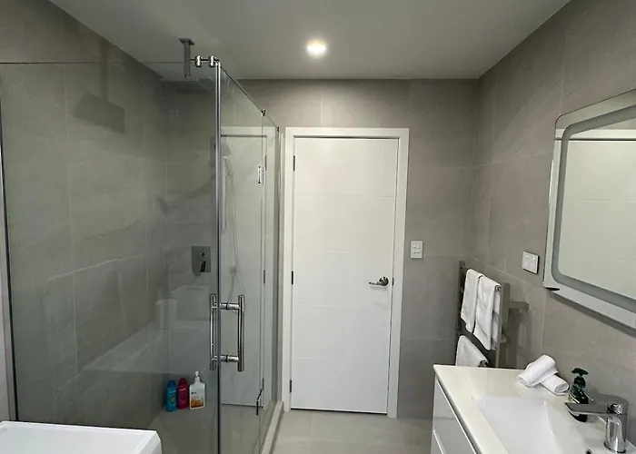Brand New Modern Comfort - 3 Bedroom 2 Bathrm Rotorua