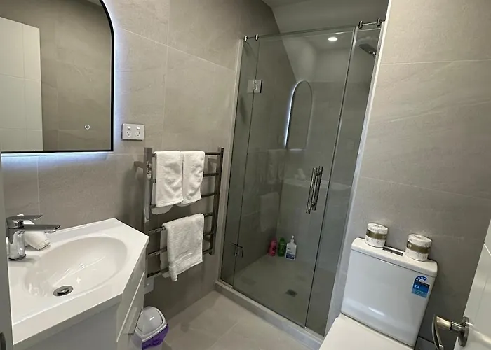 Appartement Brand New Modern Comfort - 3 Bedroom 2 Bathrm