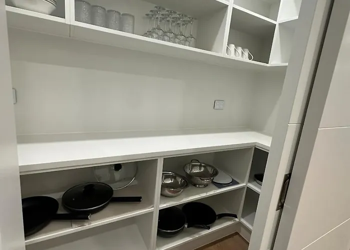 Brand New Modern Comfort - 3 Bedroom 2 Bathrm Appartement *