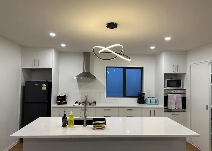 Brand New Modern Comfort - 3 Bedroom 2 Bathrm * Rotorua