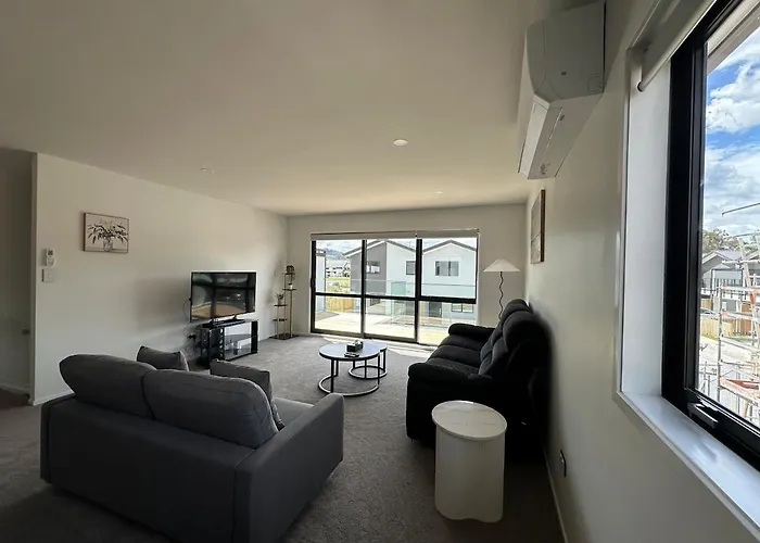 Brand New Modern Comfort - 3 Bedroom 2 Bathrm Rotorua